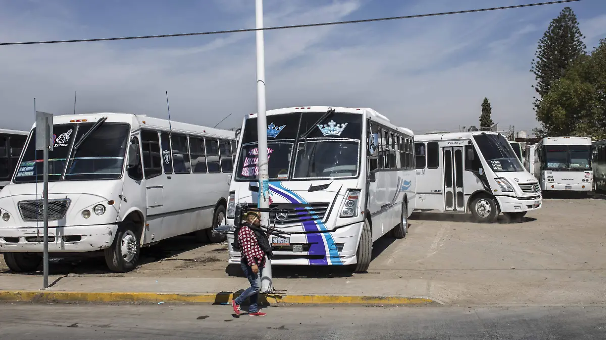 Con la construcción y dignificación de la guarnición del mercado 5 de mayo, se otorgará mayor seguridad a los pasajeros.